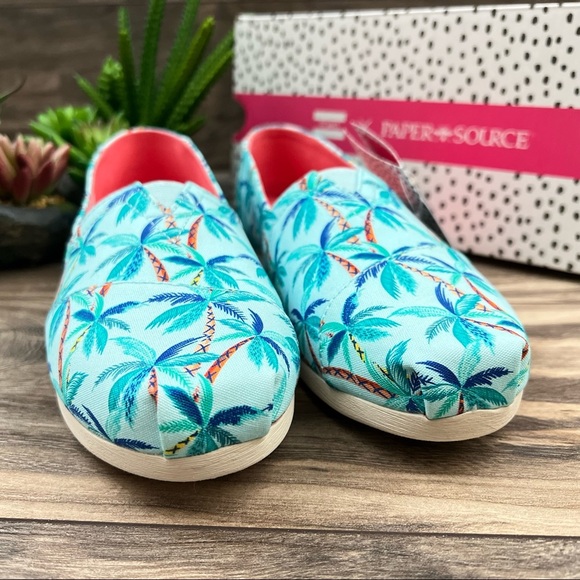 NIB Toms Alpargata Loafer Flats Soft Blue Paper Source Palm Trees Print 8 - Picture 3 of 11